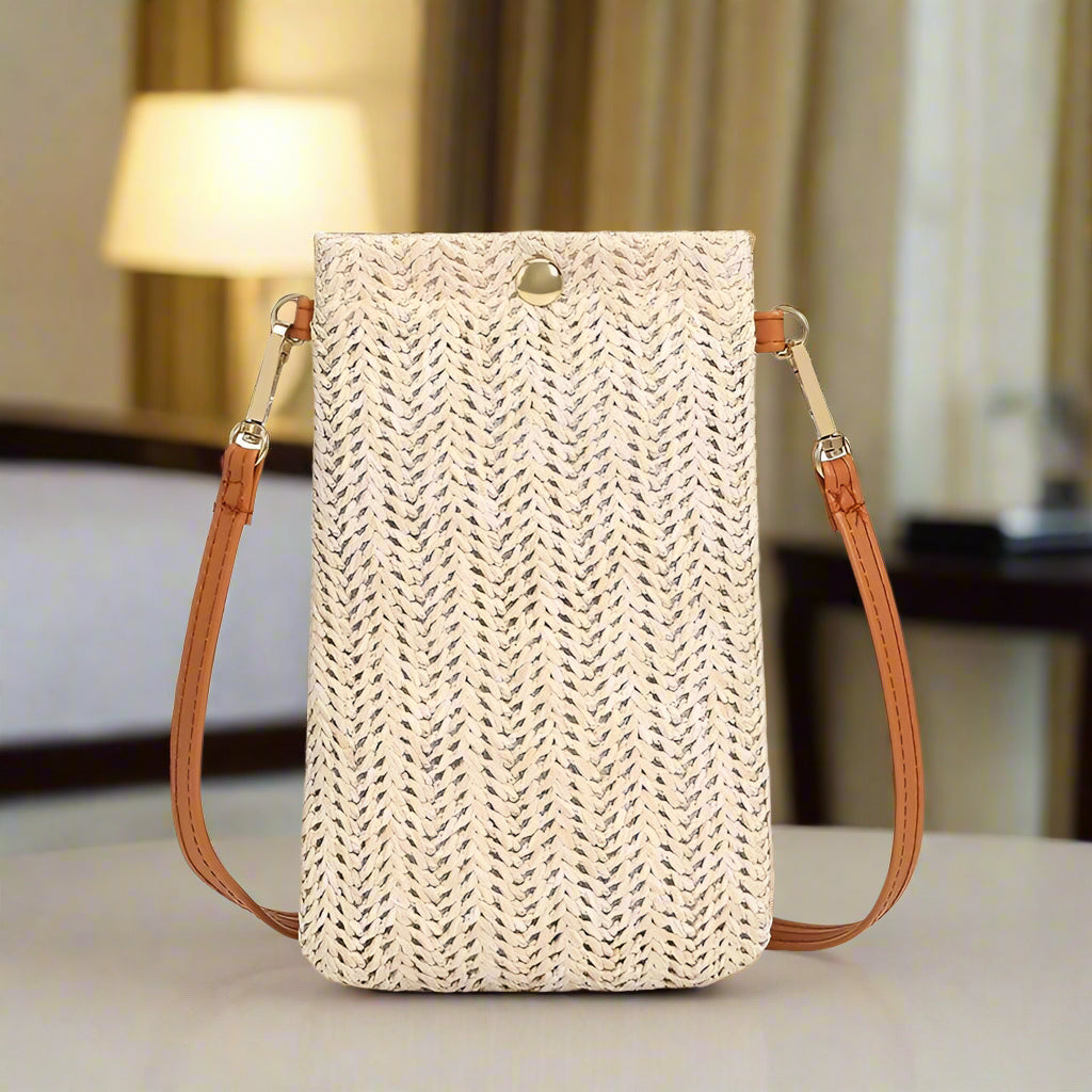 Beach Bag With Magnetic Buckle Straw Beige