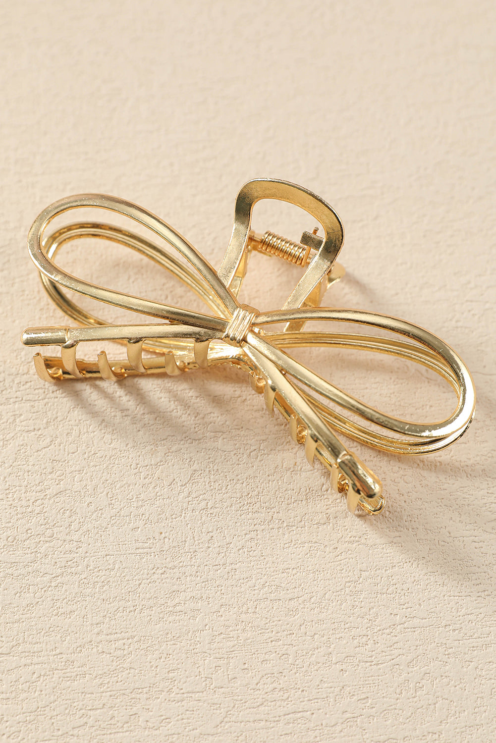 Bowknot Shape Metal Claw Clip in Gold